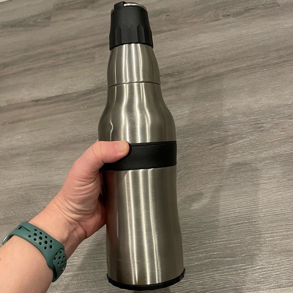 🔥 3 for $15 🔥
Orca coolers bottle/can holder insulated stainless steel - Picture 6 of 13